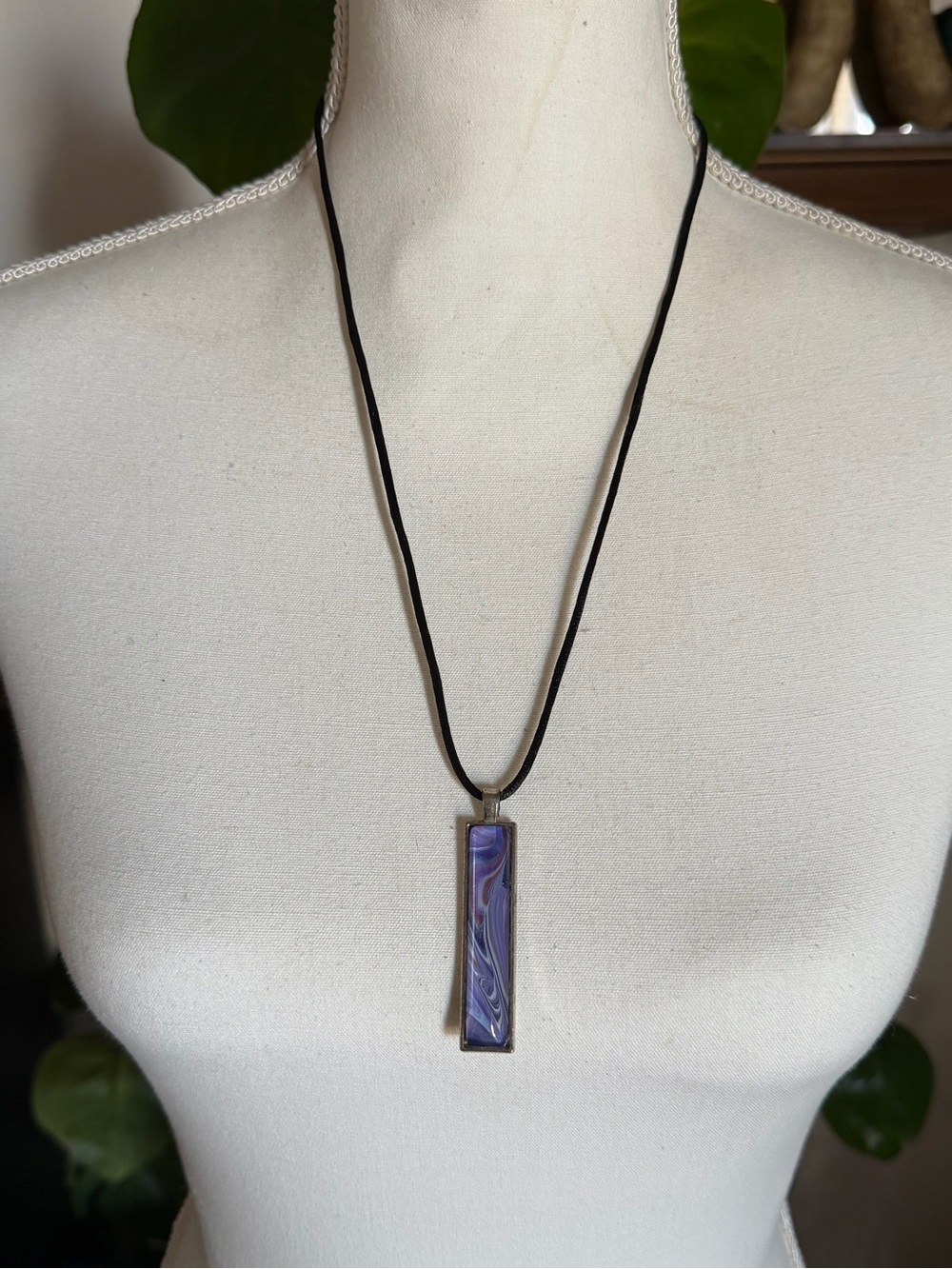 Vintage 90’s Y2K Purple Swirl Rectangle Pendant Silk Cord Necklace